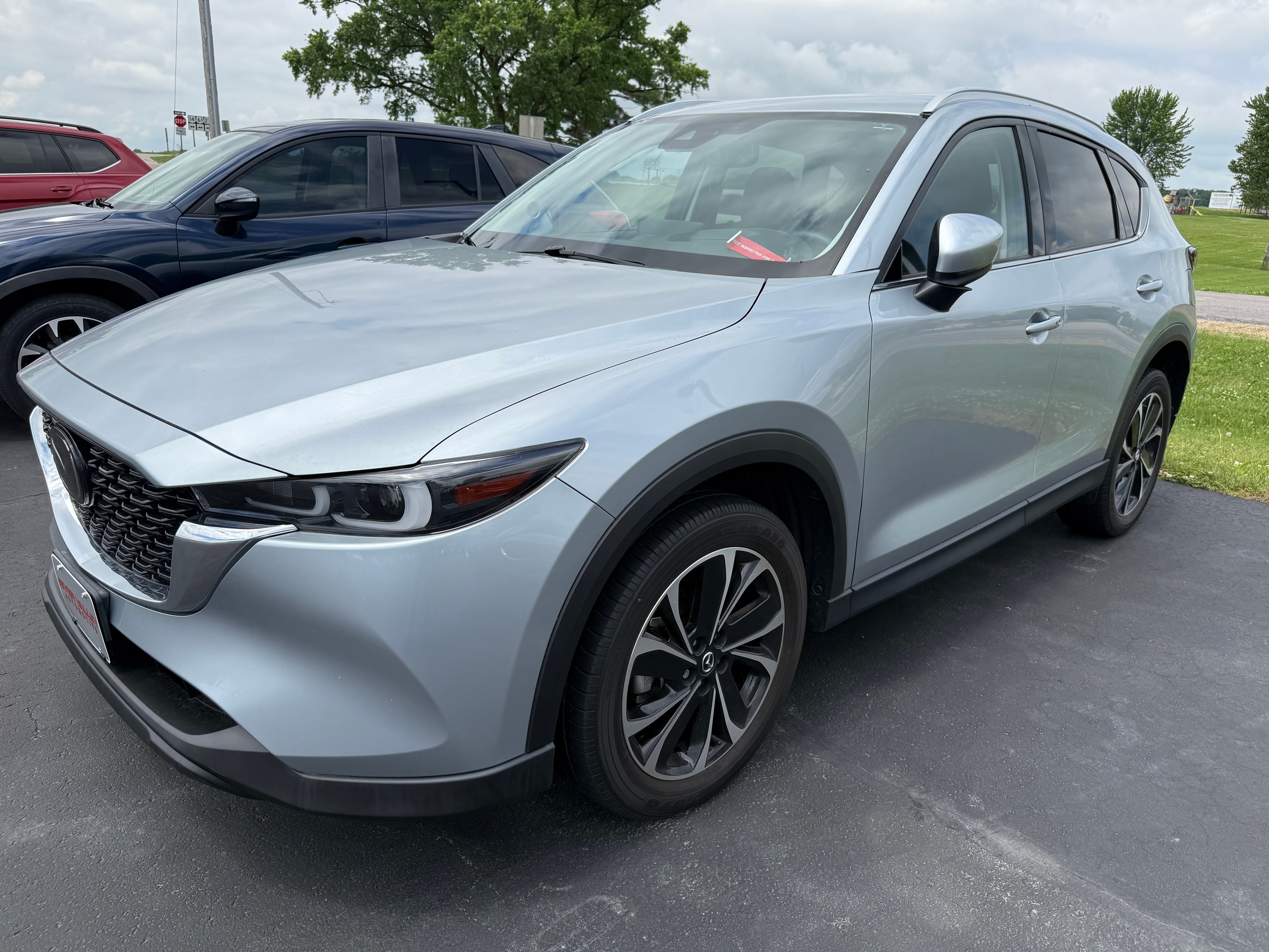 2023 Mazda Mazda CX-5 2.5 S Premium Plus Package in Sonic Silver Metallic — front three-quarter view